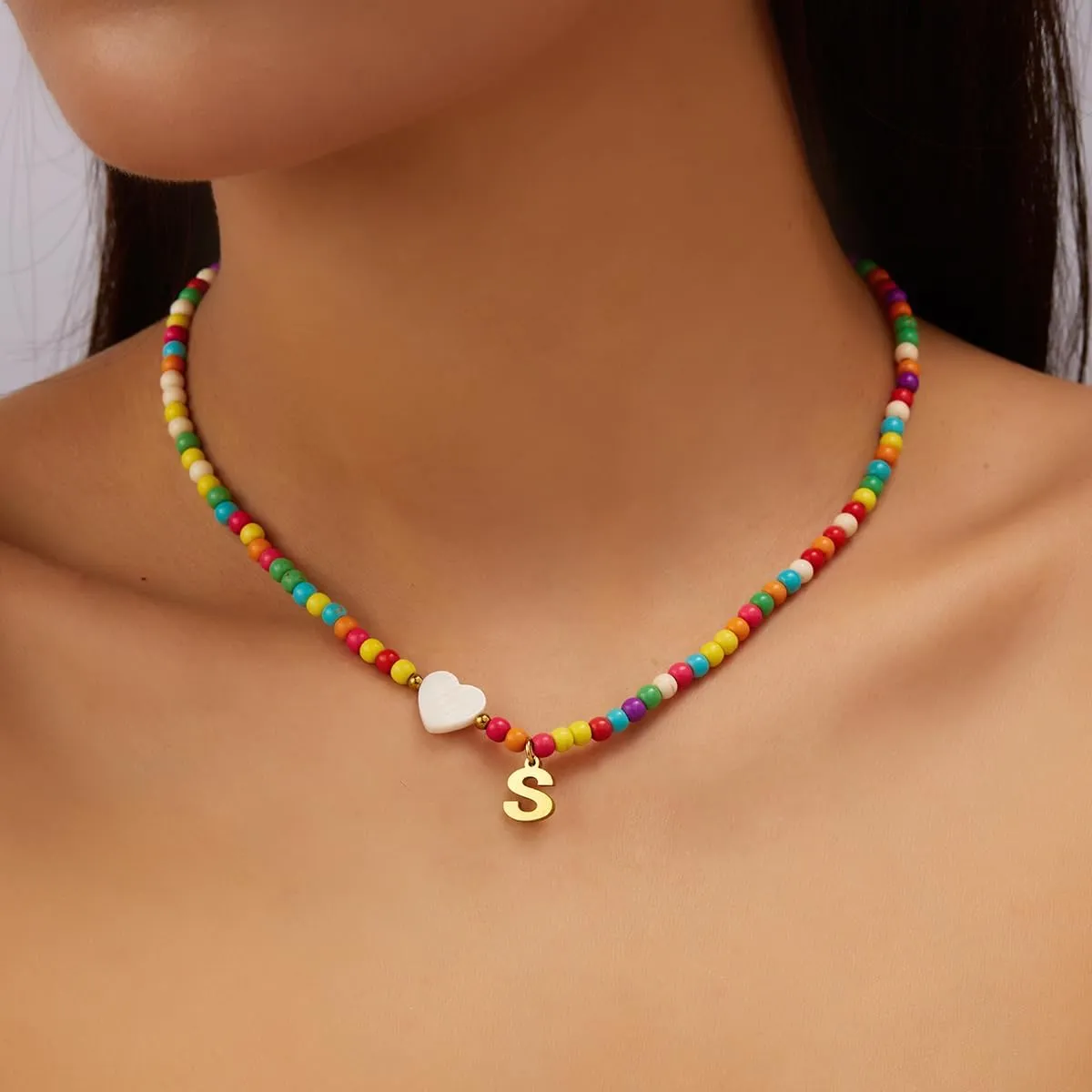 Dainty Initial Necklaces for Women Layered Handmade Colorful Beaded Necklaces Letter Choker Necklace with Heart Shaped Shells Y2K Aesthetic Jewelry Boho Summer Necklace Jewelry