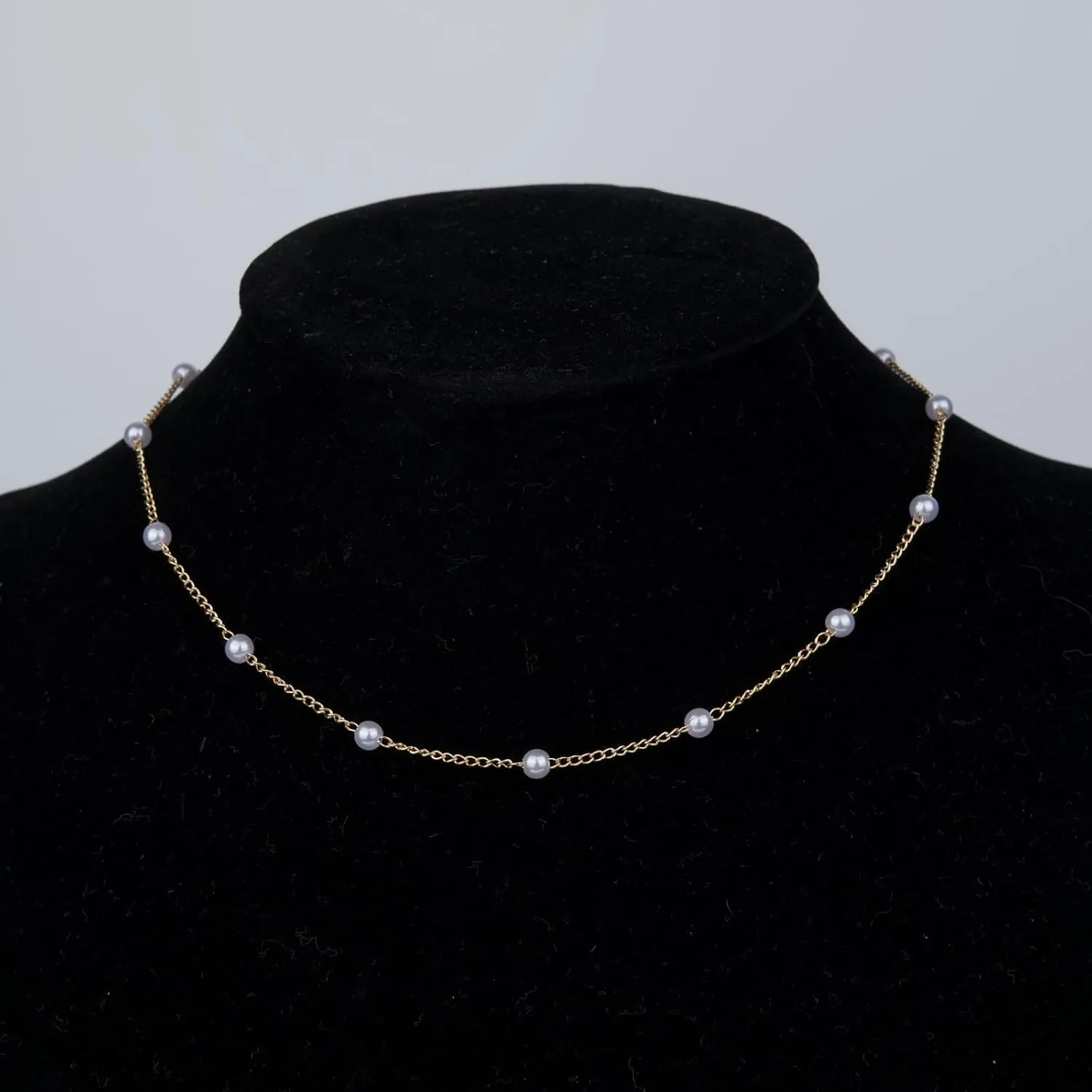 Gold Necklaces for Women Stackable Trendy Choker Pearl Chain Set Five-Leaf Clover Pendant Necklaces Fashion Jewelry for Women