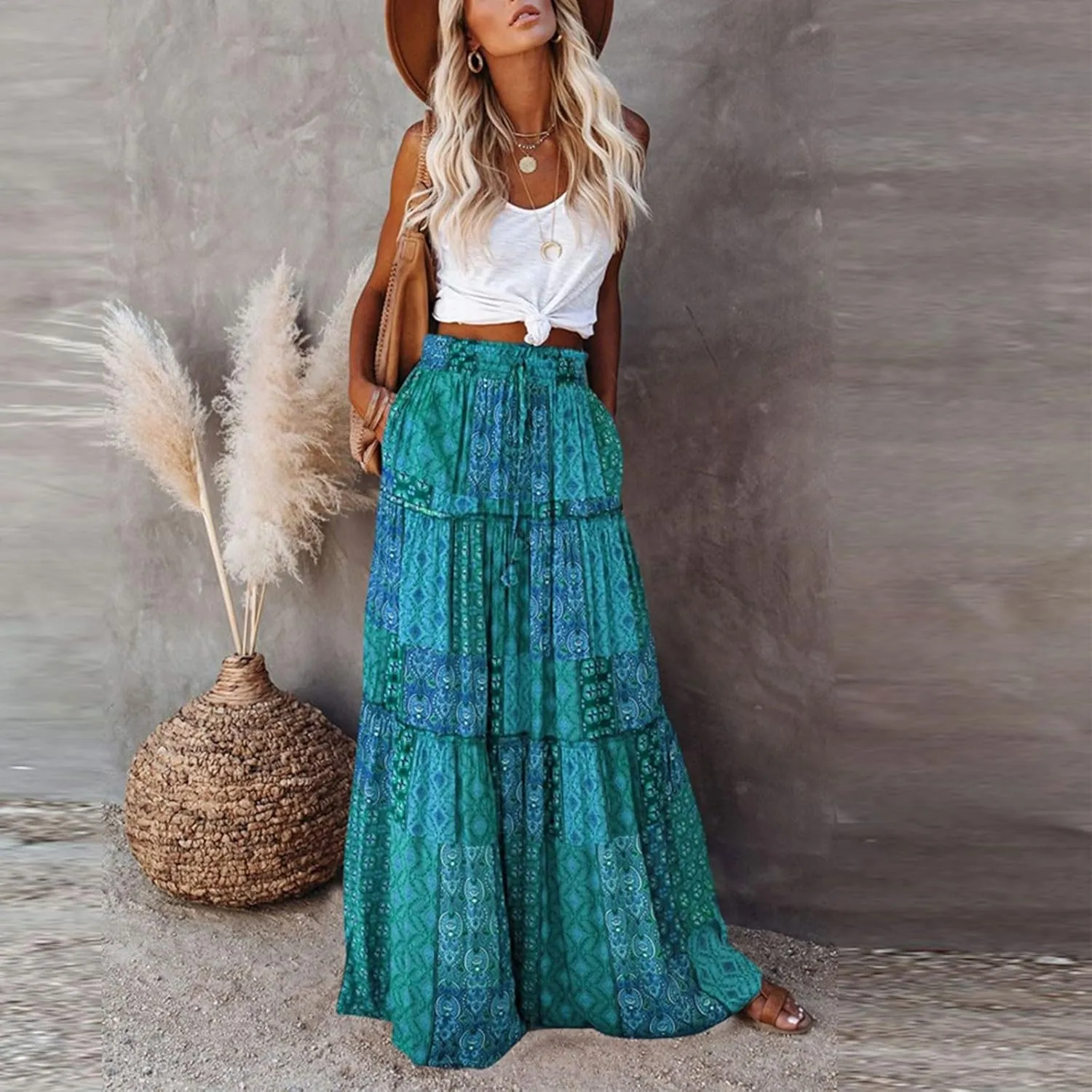 High Waisted Paisley Printed Women's Casual Maxi Skirt Bohemian Pleated Travel Long Skirt with Pockets