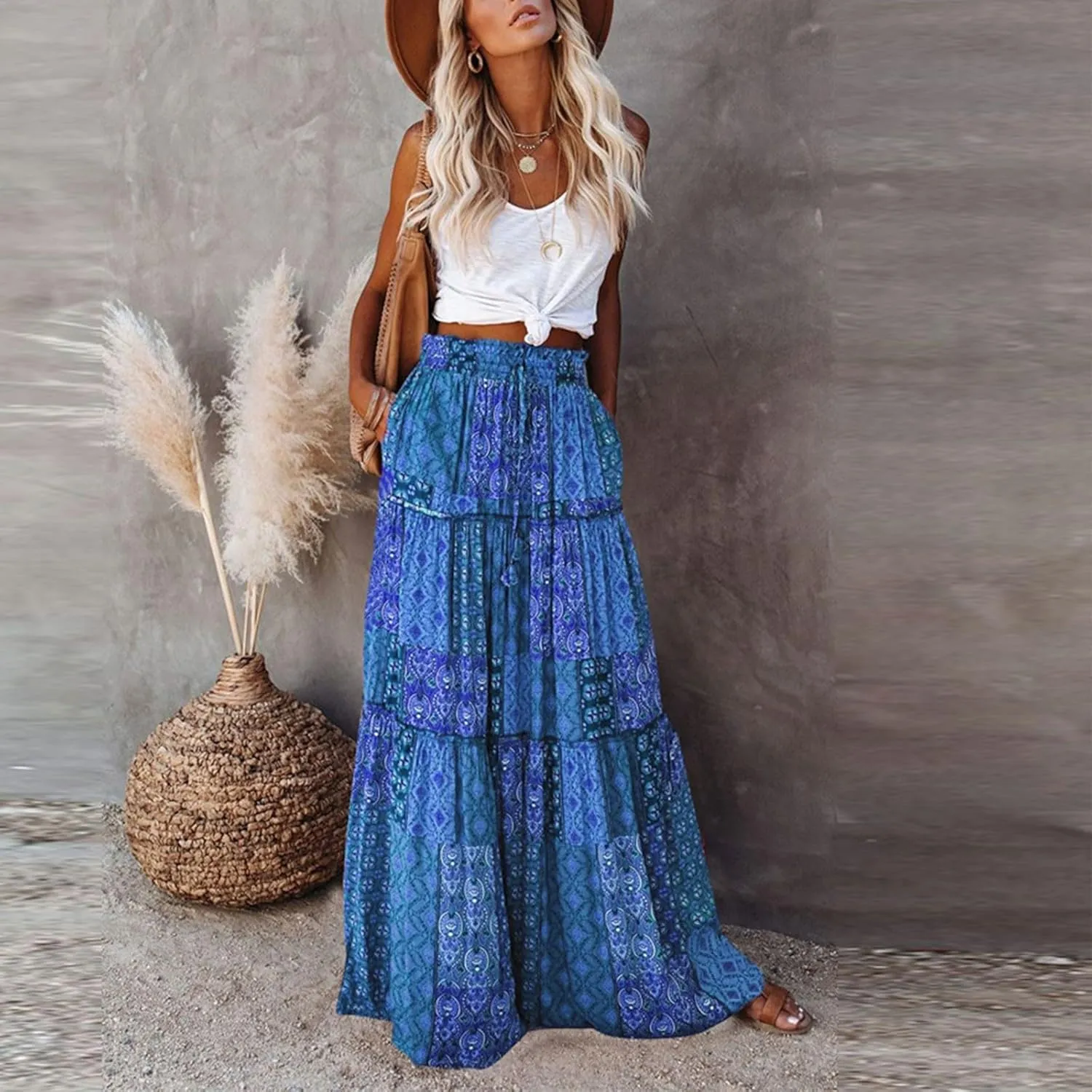 High Waisted Paisley Printed Women's Casual Maxi Skirt Bohemian Pleated Travel Long Skirt with Pockets