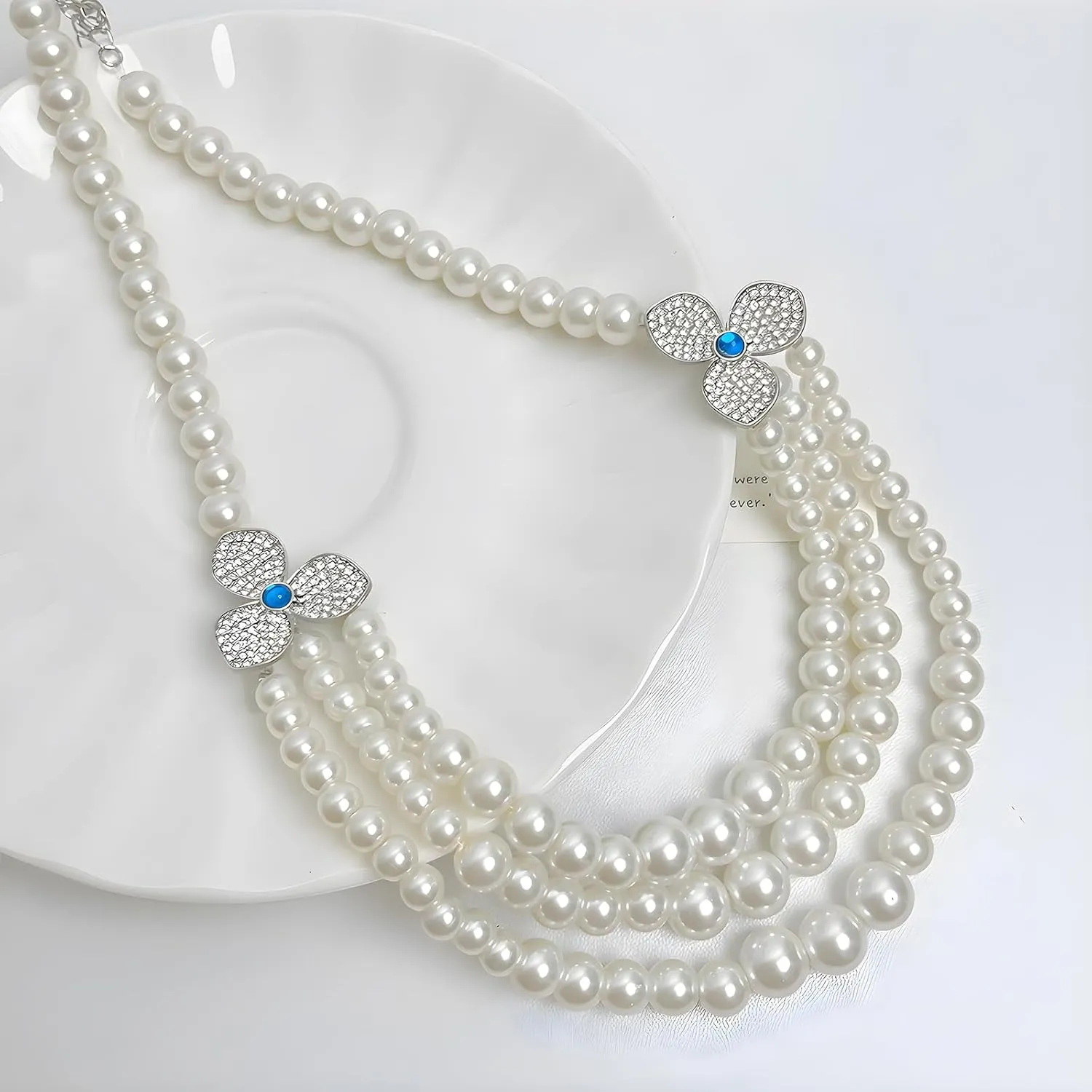 Imitation Pearl Daisy Flower Necklace Dainty 14K Gold Plated Layered Pearls Beaded Choker Necklaces for Women Trendy Jewelry Gifts