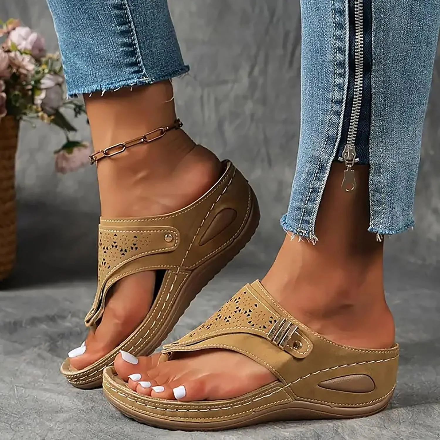 Orthopedic Sandals for Women 2025,Sandals for Women 2025,Flip Flops with Arch Support,Plataformas de Mujer Sandalias,Breathable Mesh Sports Sandals,Flat Sandals Dressy Summer Shoes