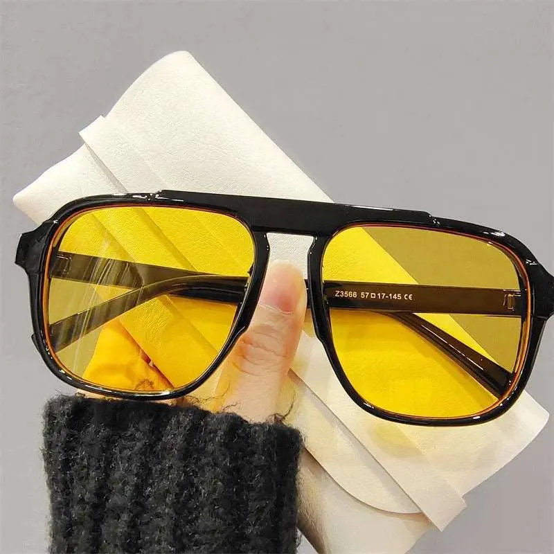 Oversized Frame Fashion Sunglasses - Embrace Timeless Elegance