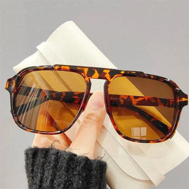 Oversized Frame Fashion Sunglasses - Embrace Timeless Elegance