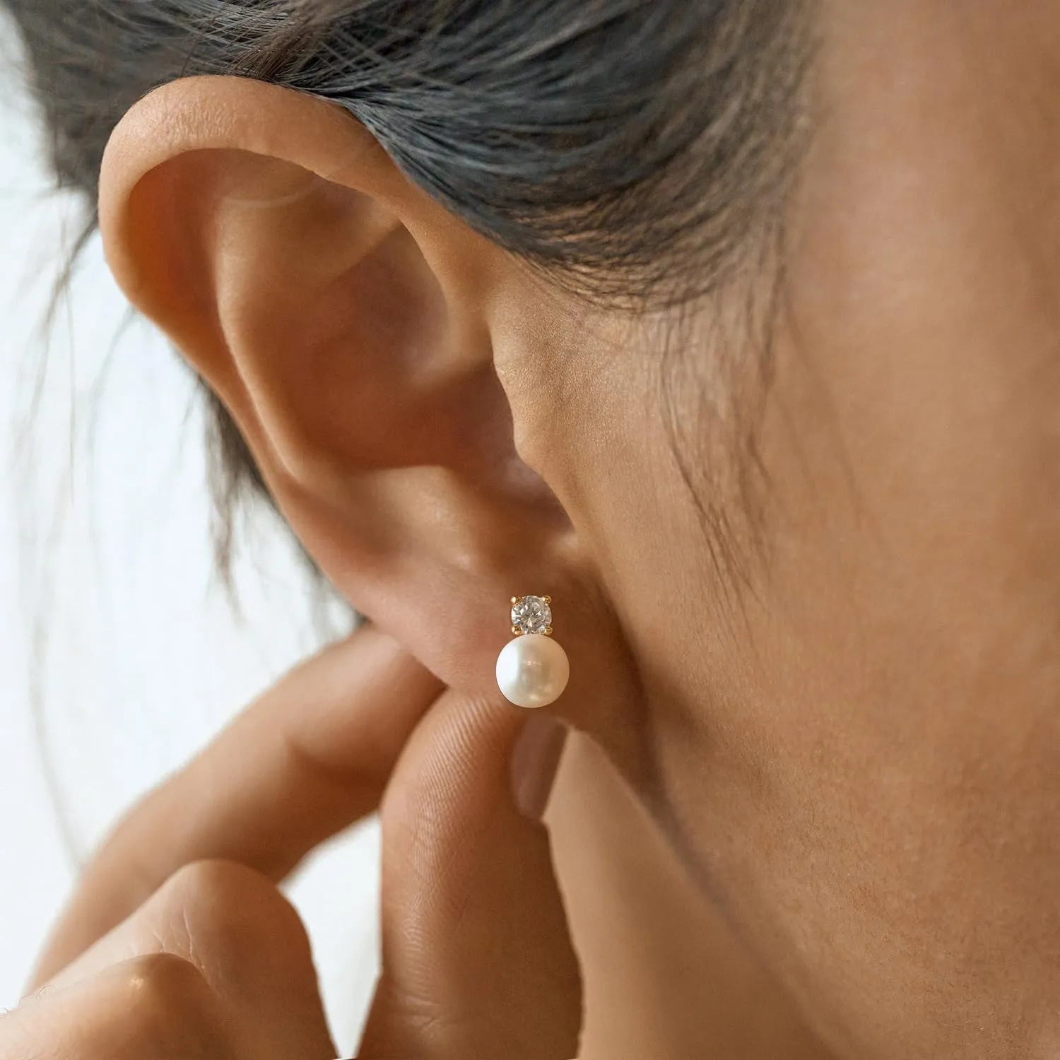Pearl Earrings,6mm/8mm/10mm Gold/Silver Pearl Stud Earrings for Women Dainty 14K Gold CZ Diamond Earring Trendy Hypoallergenic Wedding Earring for Women Bridesmaid Gift