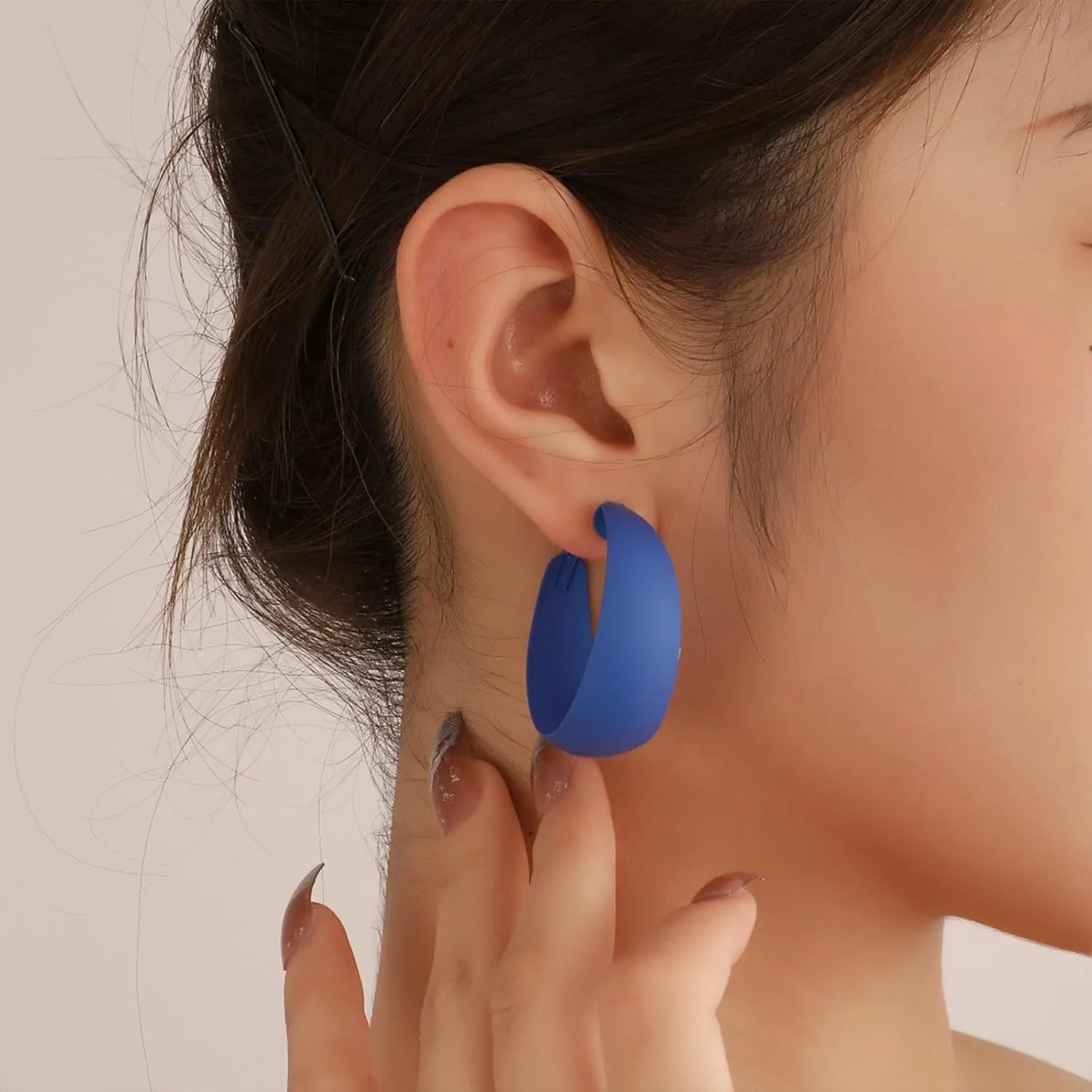 Red Hoop Earrings for Women Retro Red Earrings for Women Dangling Black Big Hoops Earrings Red Accessories for Women 70s Red Jewelry