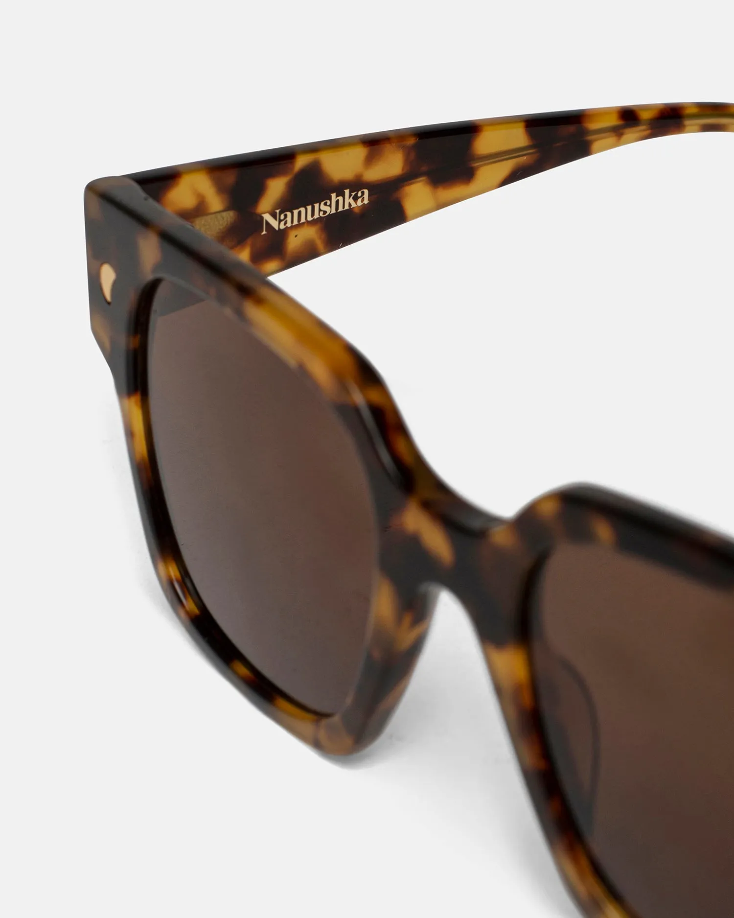 Shae - Oversized D-Frame Sunglasses - Tortoishell