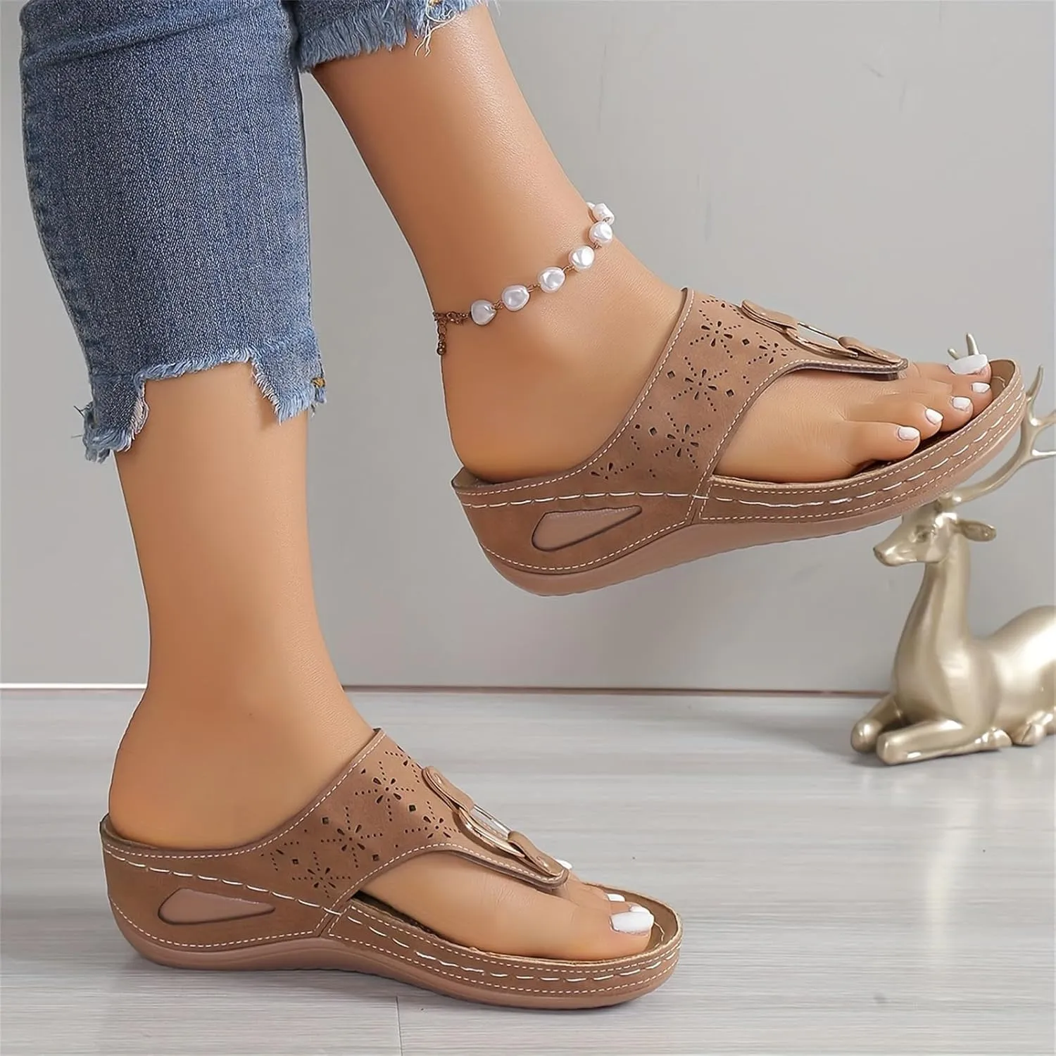 Women's Leather Orthopedic Sandals Breathable Mesh Sports Flip Flops Arch Support Slippers Beach Walking Sandals